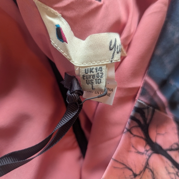 Yumi by Modcloth Sunset Scene Tree Dress with back buckle, size US 10 - Picture 7 of 7